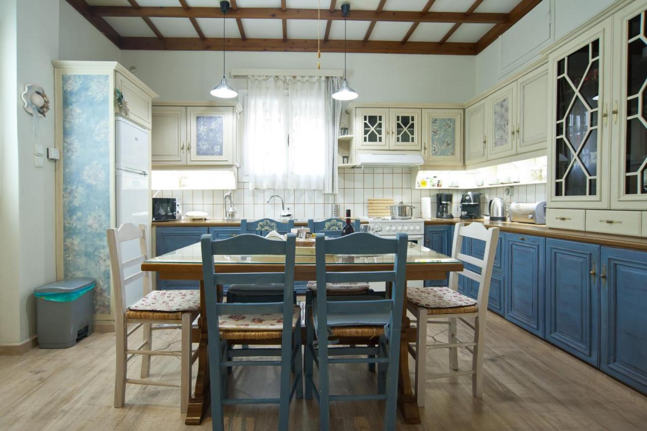 Luxury Seafront House Nearby Delphi Apartment Kirra Екстериор снимка