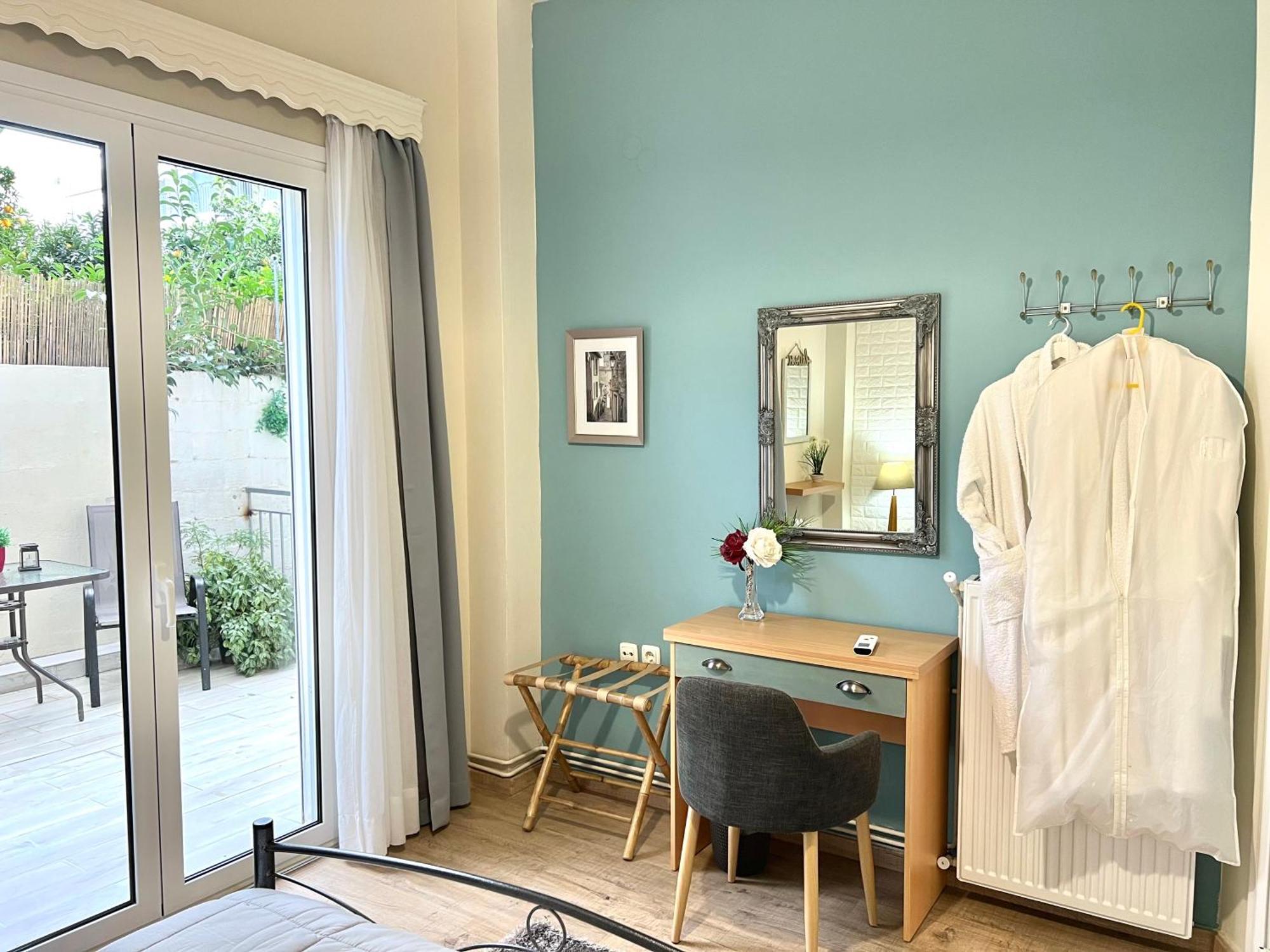 Luxury Seafront House Nearby Delphi Apartment Kirra Екстериор снимка