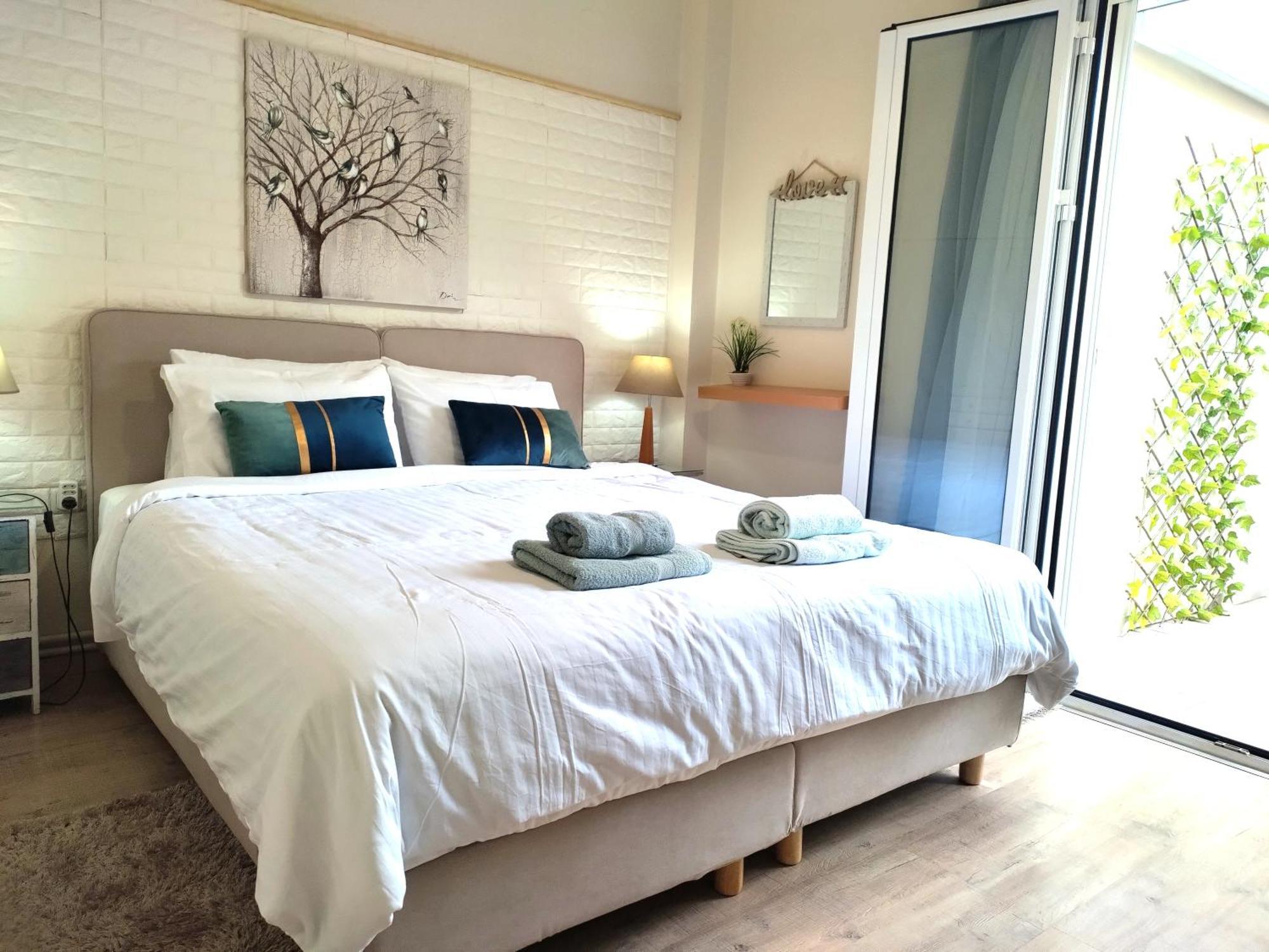 Luxury Seafront House Nearby Delphi Apartment Kirra Екстериор снимка